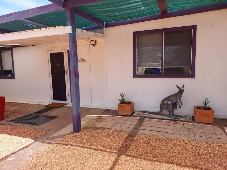 Lavender Cottage - At Home In Lightning Ridge Extérieur photo